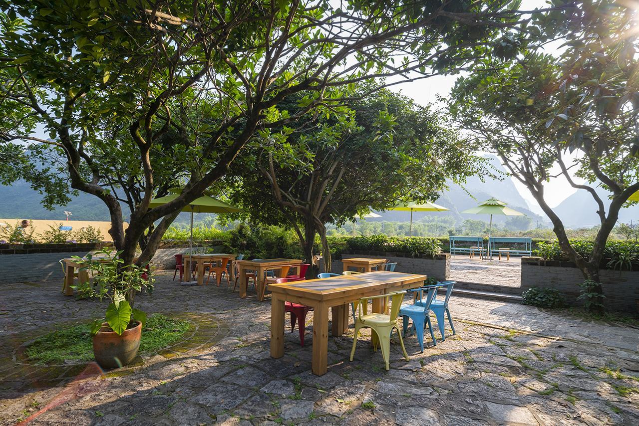 Hotel The Giggling Tree à Yangshuo Extérieur photo