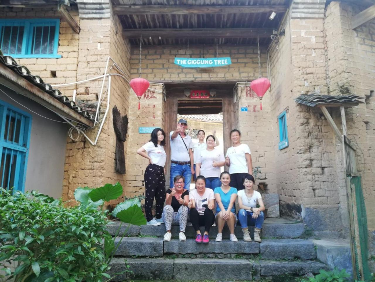 Hotel The Giggling Tree à Yangshuo Extérieur photo